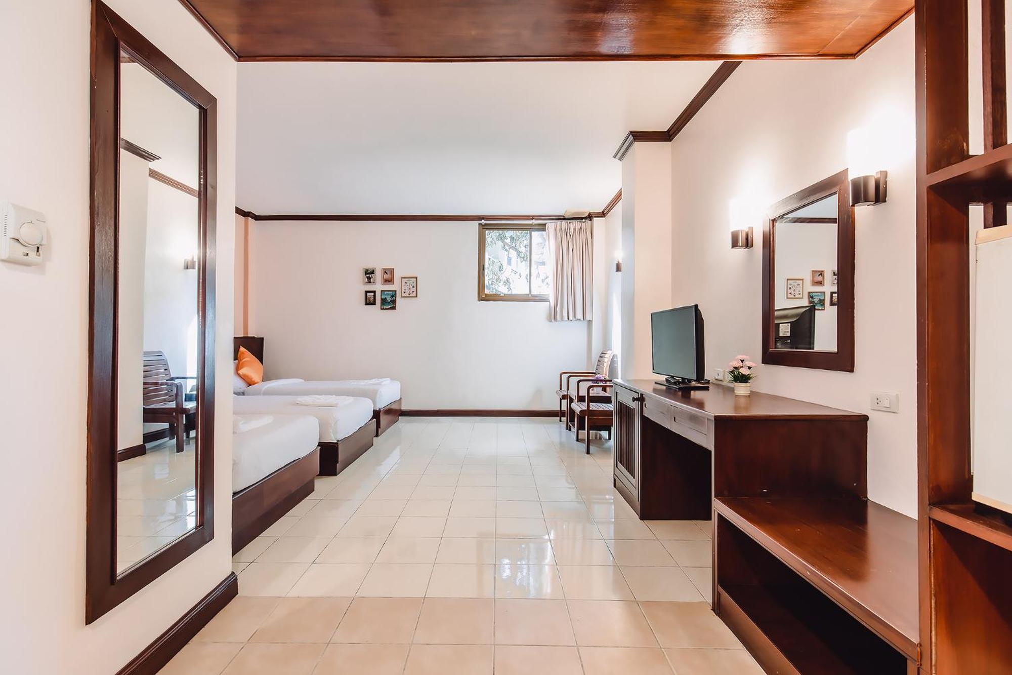 Bauman-Ville Hotel Patong Dış mekan fotoğraf