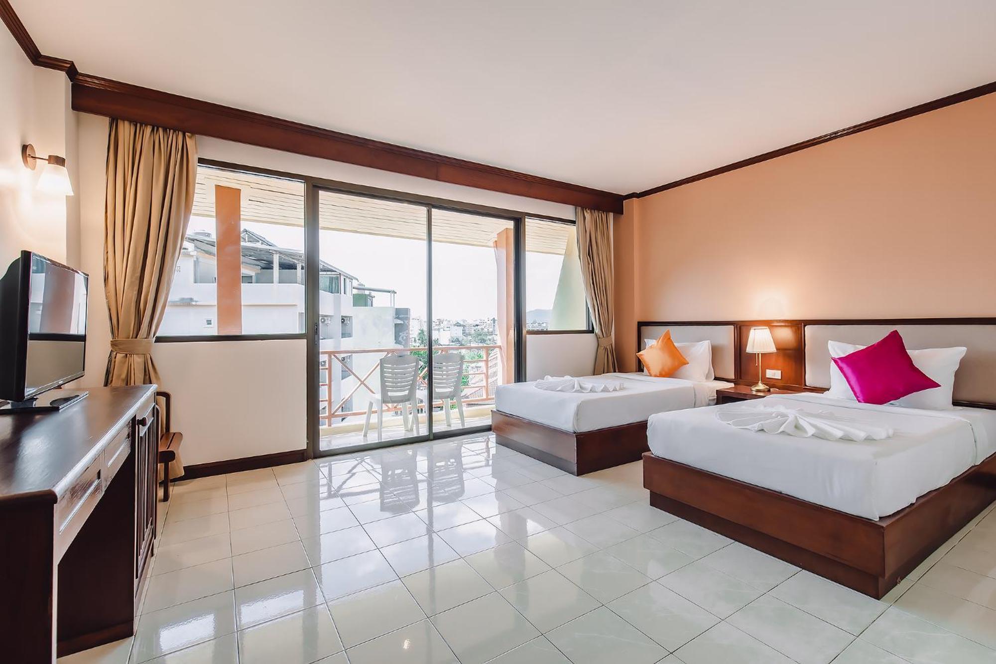 Bauman-Ville Hotel Patong Dış mekan fotoğraf
