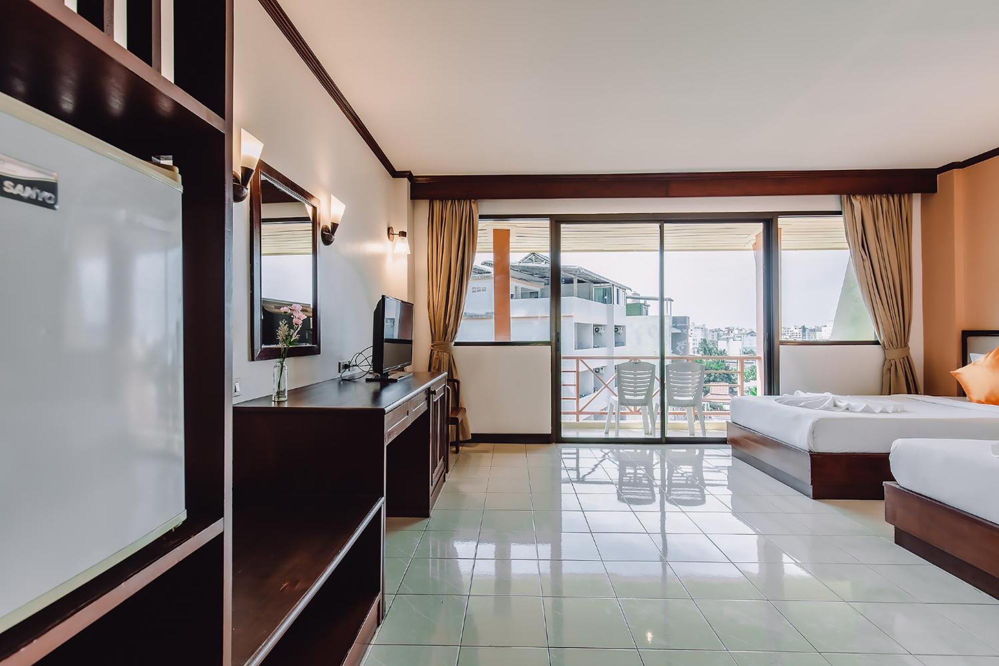 Bauman-Ville Hotel Patong Dış mekan fotoğraf